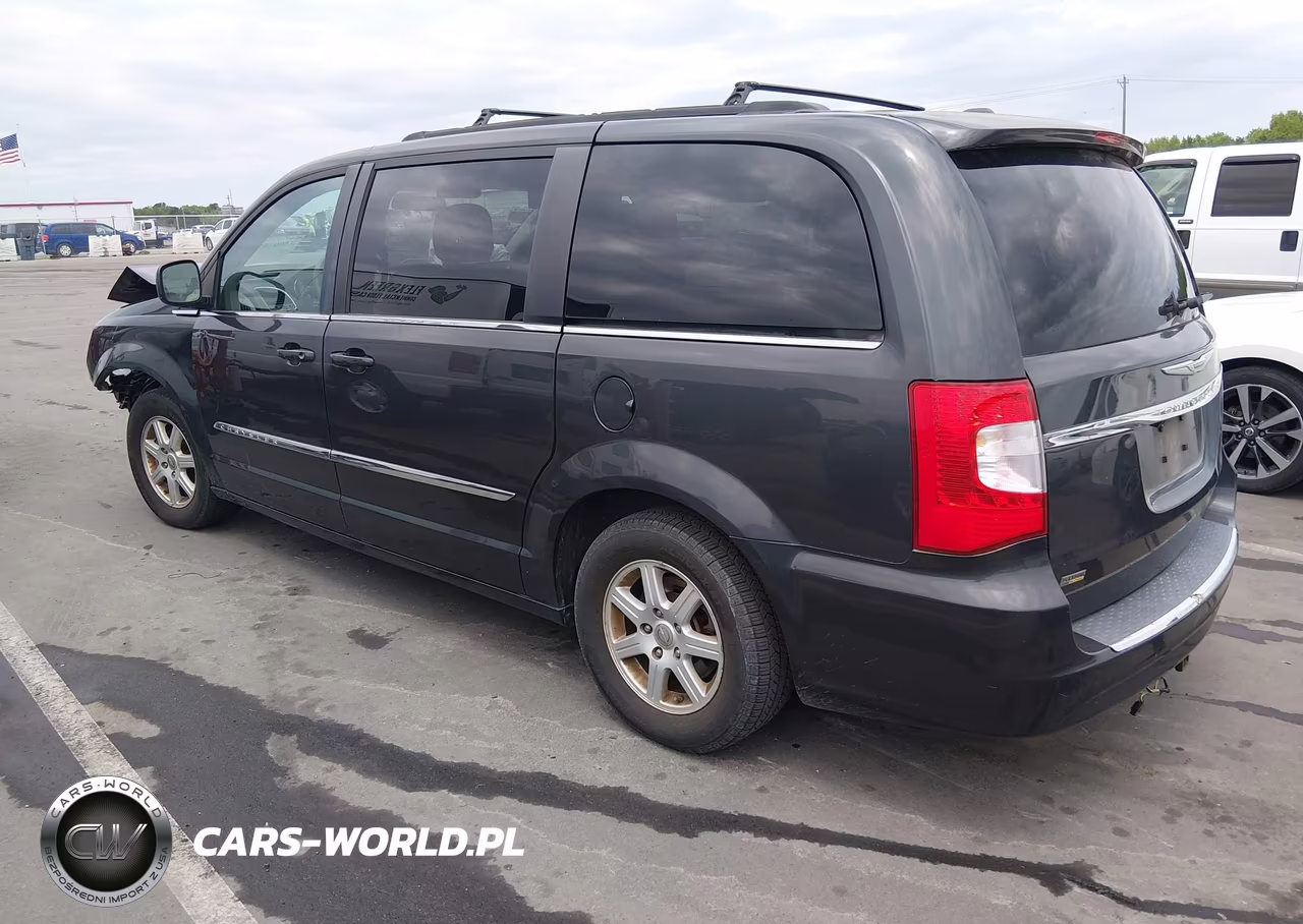 2011 Chrysler Town & Country Touring VIN:2A4RR5DG6BR646888 - 3