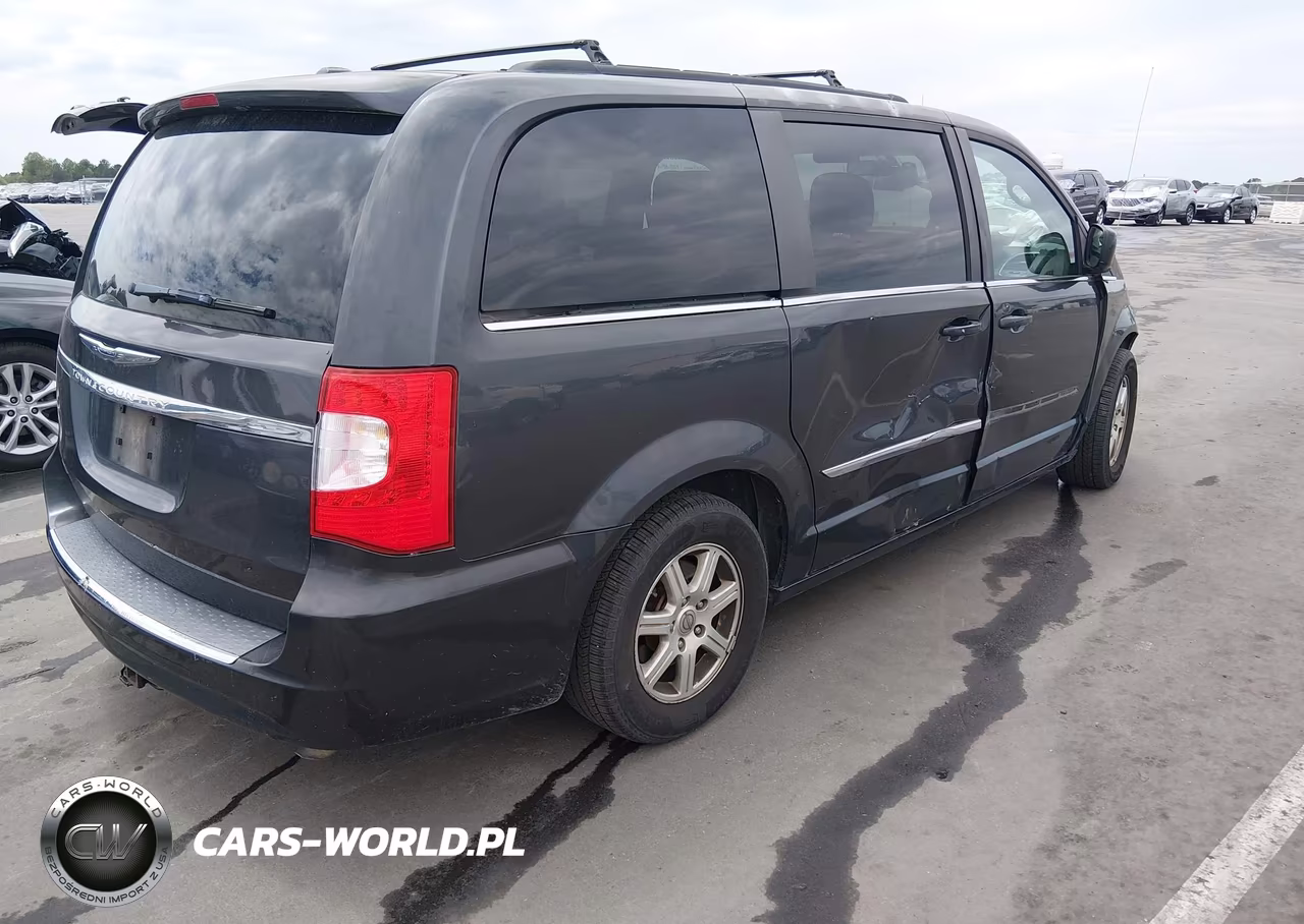 2011 Chrysler Town & Country Touring VIN:2A4RR5DG6BR646888 - 4