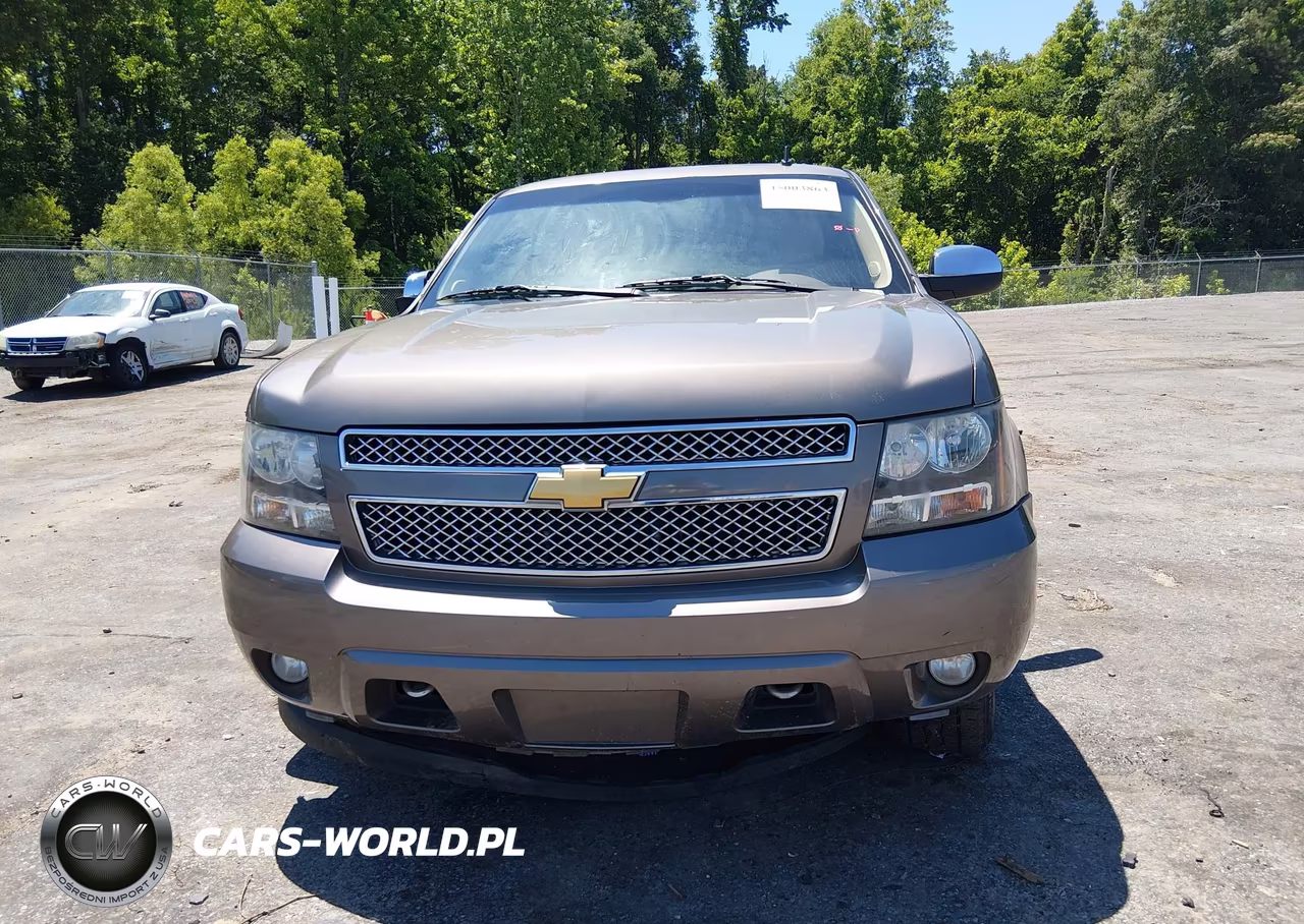2014 Chevrolet Tahoe Ls VIN:1GNSCAE01ER156394 - 12