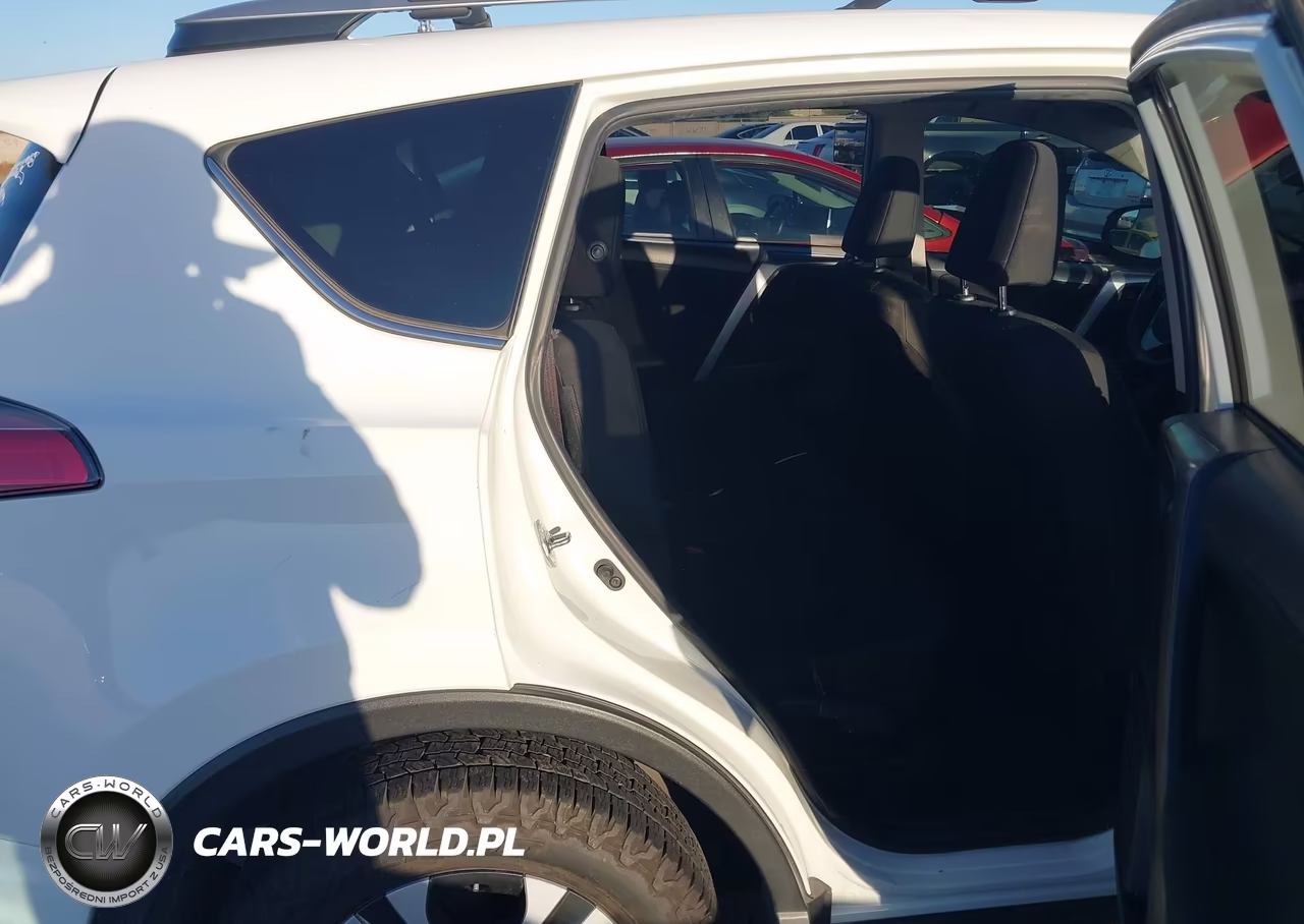 2018 Toyota Rav4 Le VIN:JTMBFREV1JJ181587 - 8