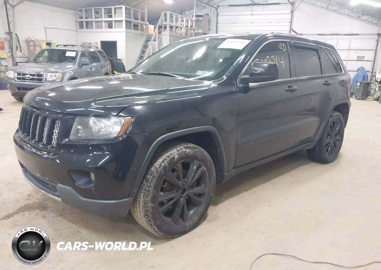 2012 Jeep Grand Cherokee Laredo VIN:1C4RJFAG1CC350596 - 2