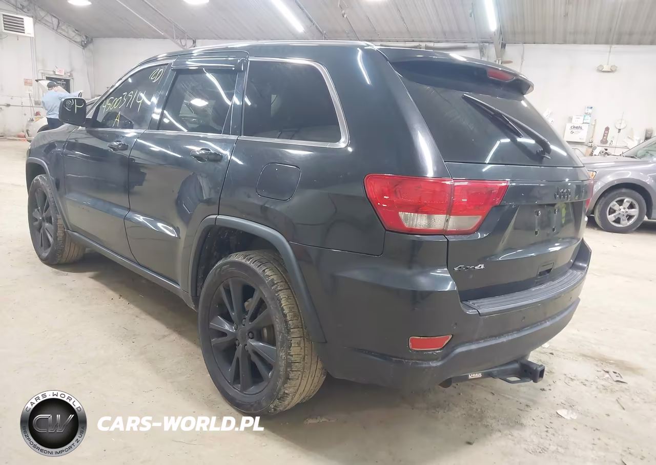 2012 Jeep Grand Cherokee Laredo VIN:1C4RJFAG1CC350596 - 3