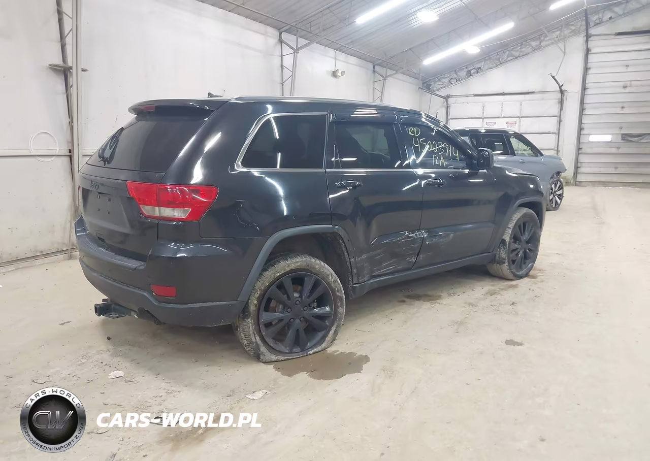 2012 Jeep Grand Cherokee Laredo VIN:1C4RJFAG1CC350596 - 4