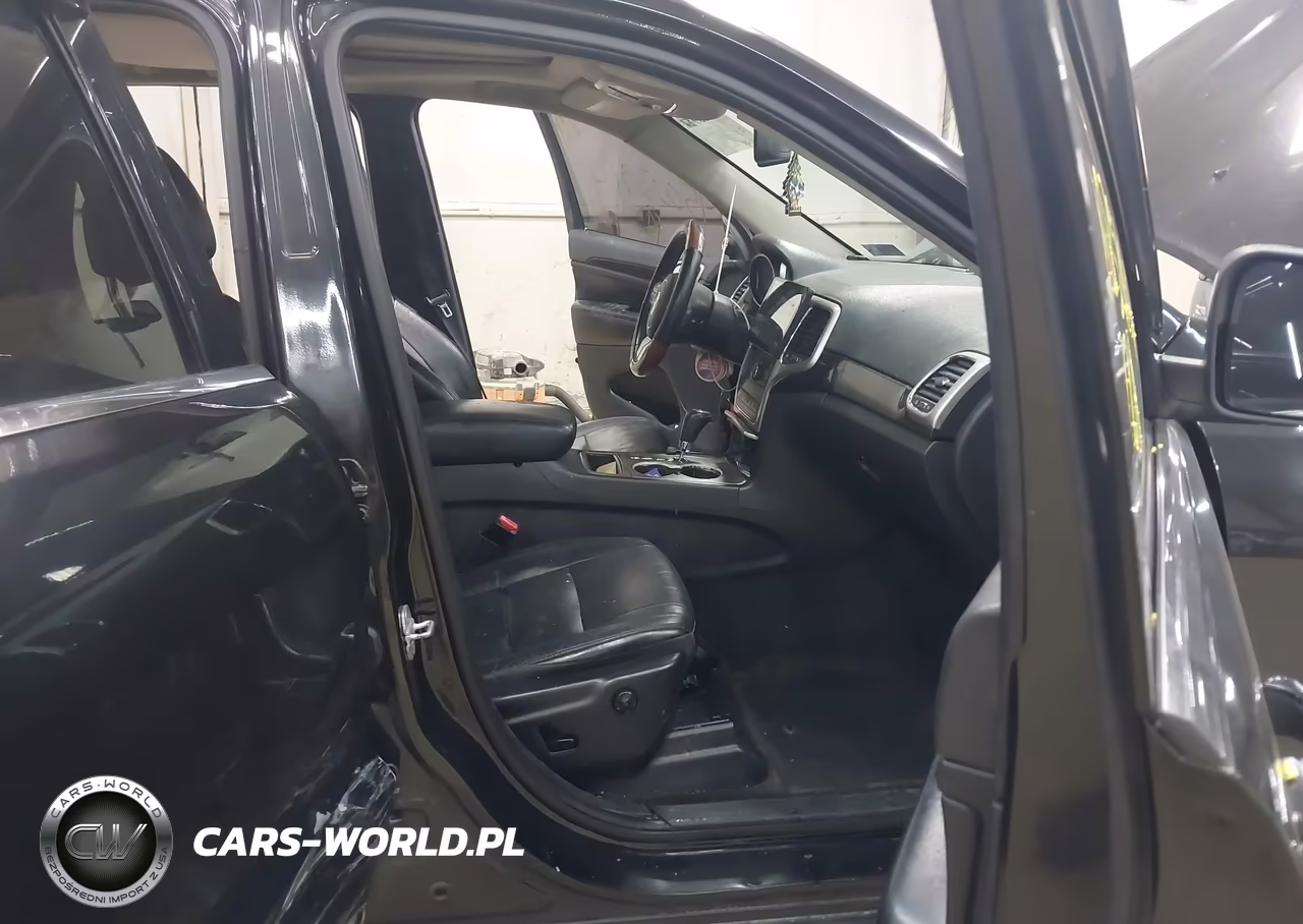 2012 Jeep Grand Cherokee Laredo VIN:1C4RJFAG1CC350596 - 5