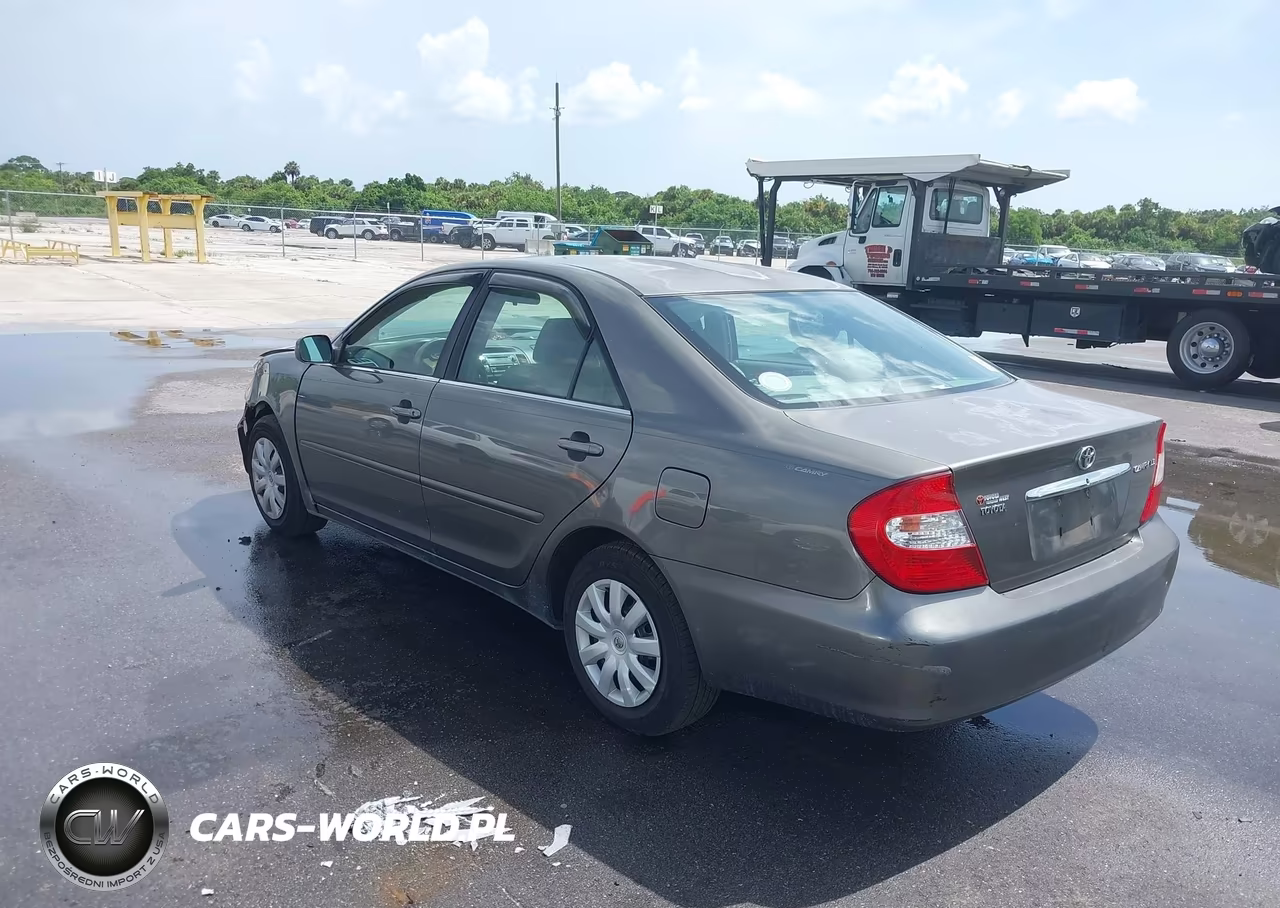2004 Toyota Camry Le VIN:4T1BE32K54U922235 - 3