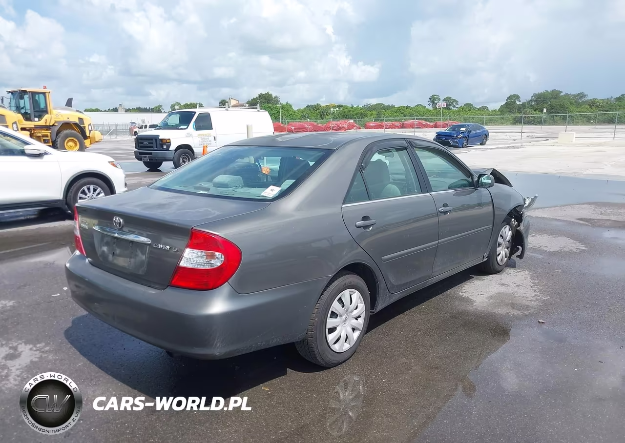 2004 Toyota Camry Le VIN:4T1BE32K54U922235 - 4