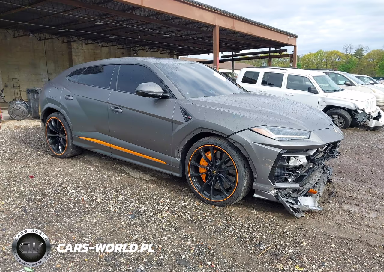 2022 Lamborghini Urus Graphite Capsule-Pearl Capsule