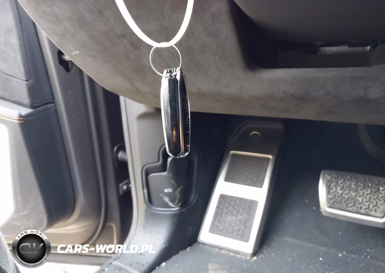 2022 Lamborghini Urus Graphite Capsule-Pearl Capsule VIN:ZPBUA1ZLXNLA19302 - 11