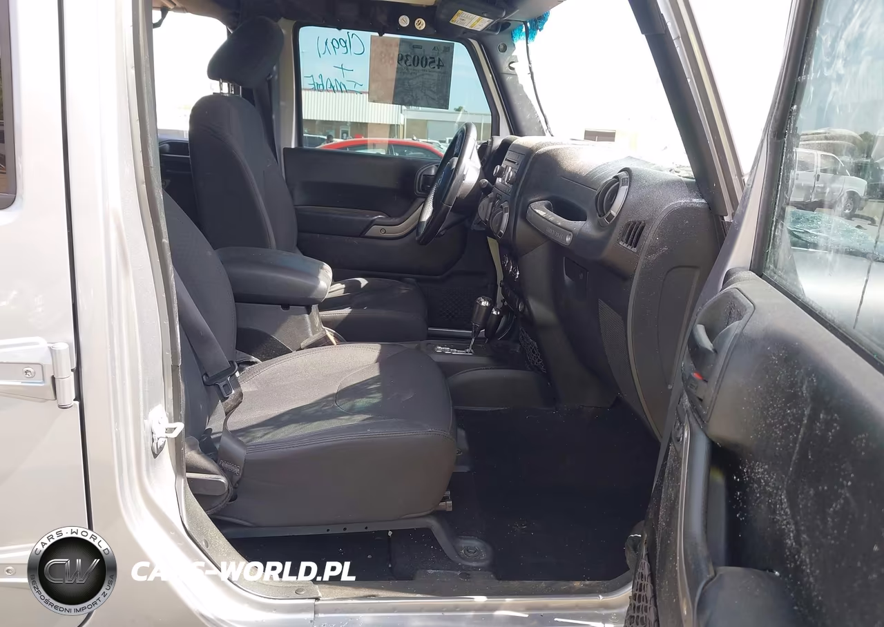 2018 Jeep Wrangler Jk Unlimited Sport S 4X4 VIN:1C4BJWDG6JL865748 - 5