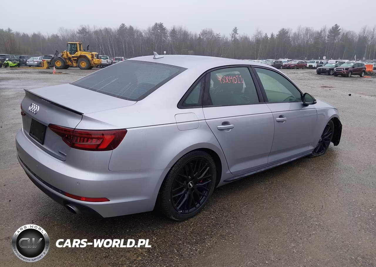 2018 Audi A4 2.0T Premium-2.0T Tech Premium VIN:WAUENAF46JA058047 - 4