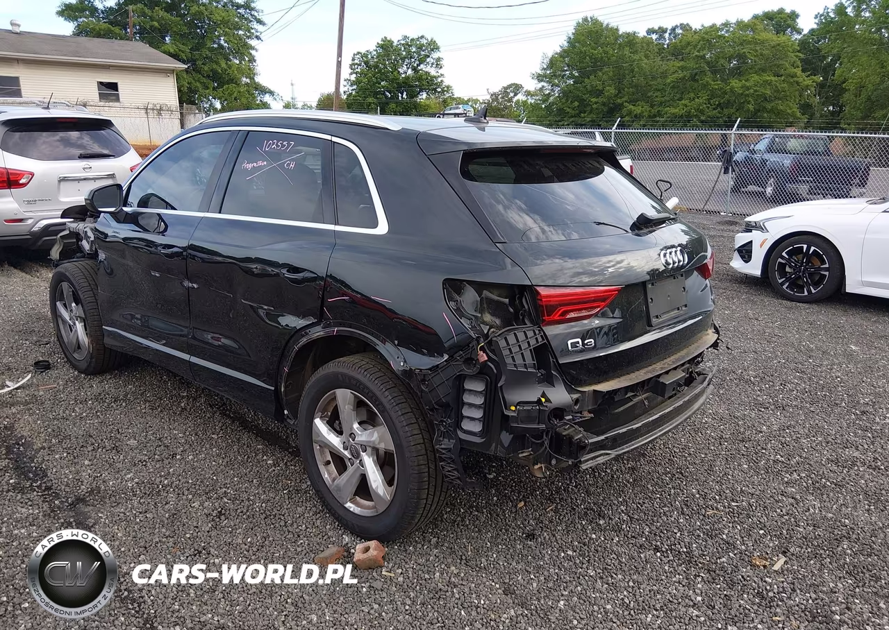 2020 Audi Q3 Premium 45 Tfsi Quattro Tiptronic VIN:WA1AECF37L1125076 - 3