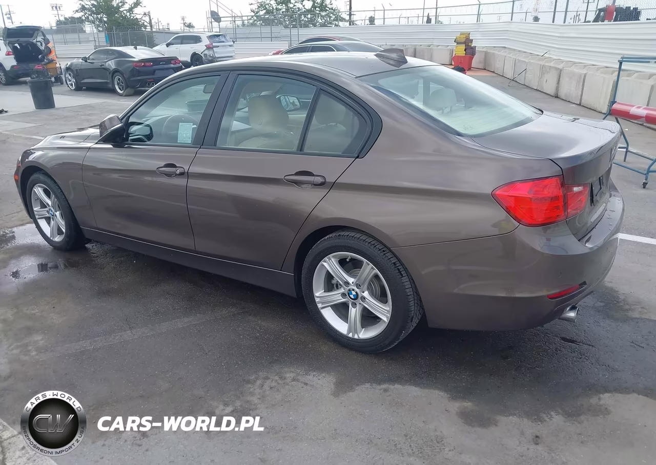 2015 BMW 320 I VIN:WBA3B1C57FK139461 - 3