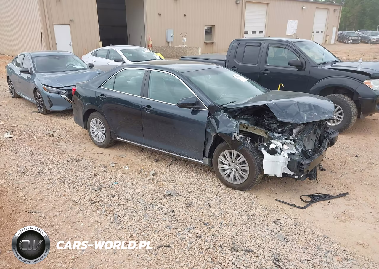 2014 Toyota Camry L-Le-Se-Se Sport-Xle – zdjęcie 1 z 17