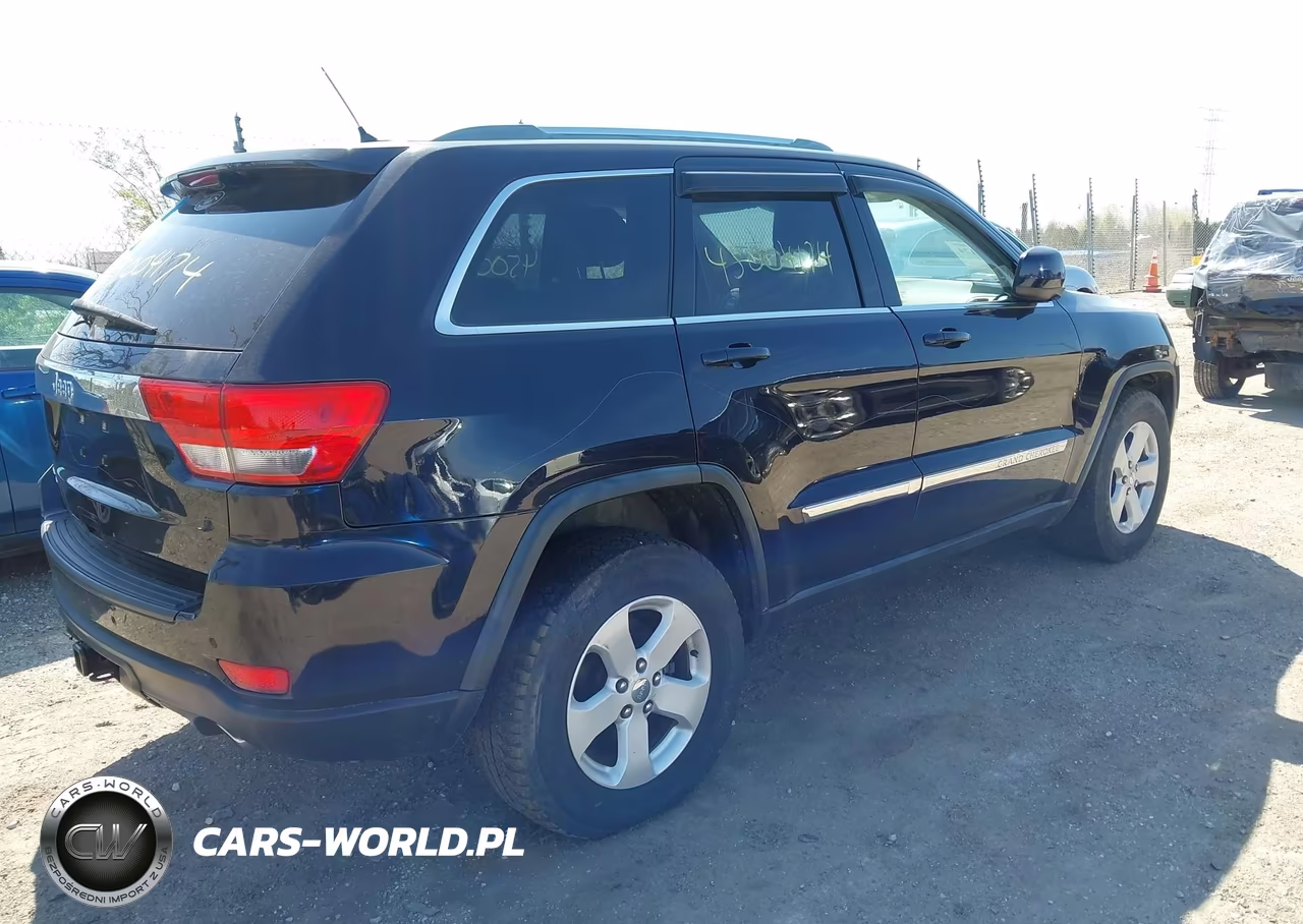 2011 Jeep Grand Cherokee Laredo VIN:1J4RR4GT6BC587708 - 4