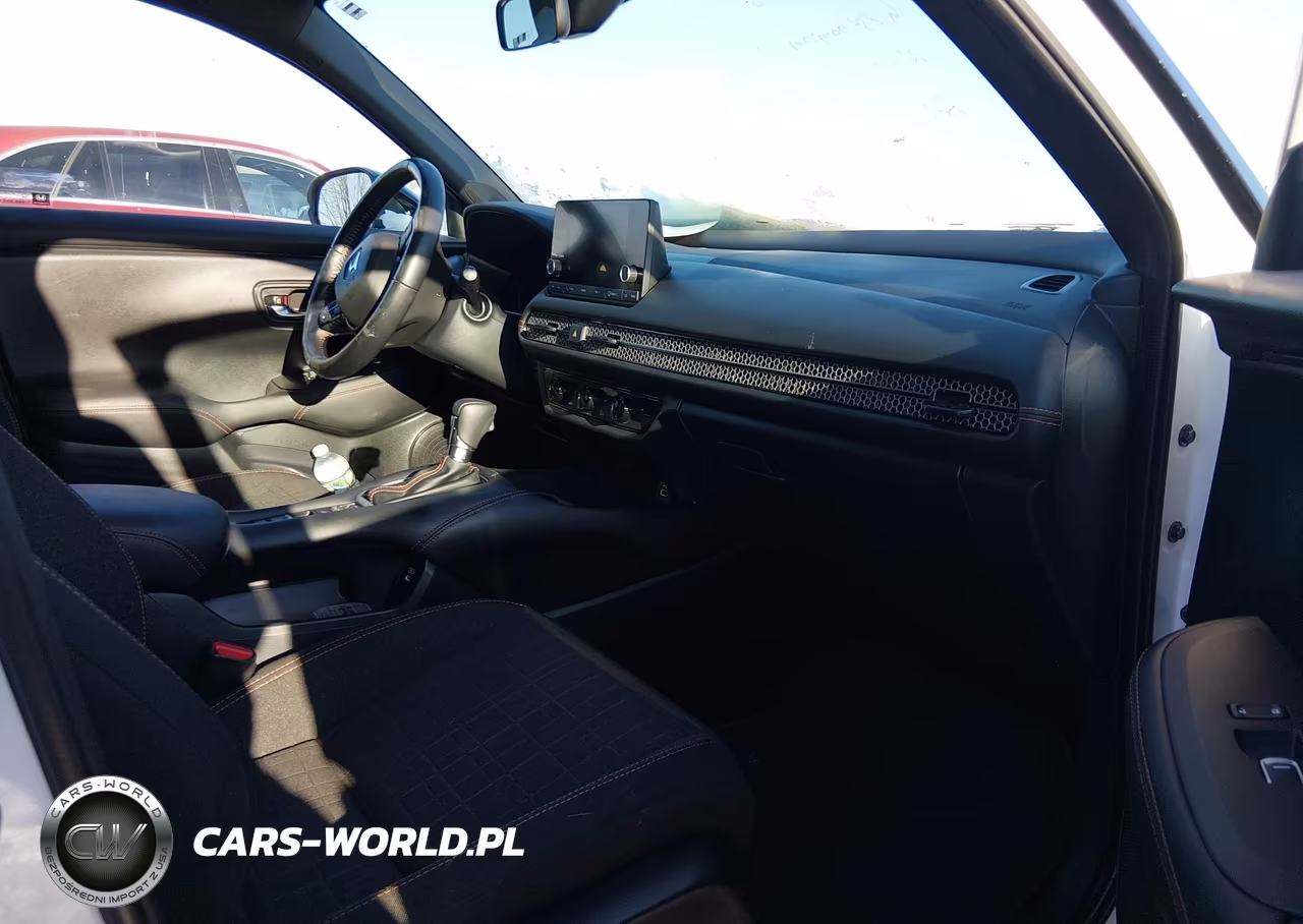 2025 Honda Hr-V Awd Sport VIN:3CZRZ2H5XSM738617 - 5