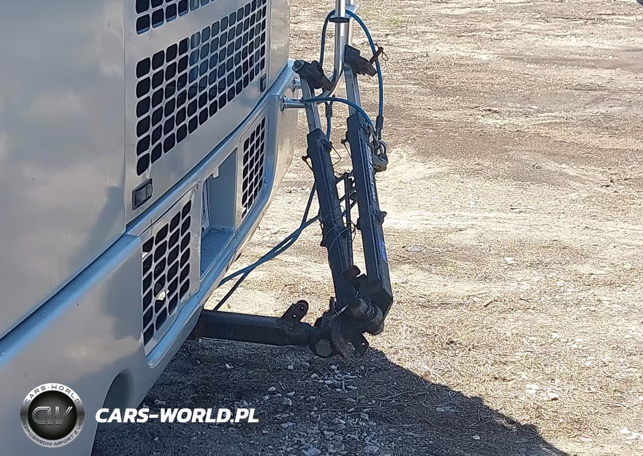 2000 Freightliner Chassis X Line Motor Home VIN:4UZ6XFBA2YCG55283 - 17