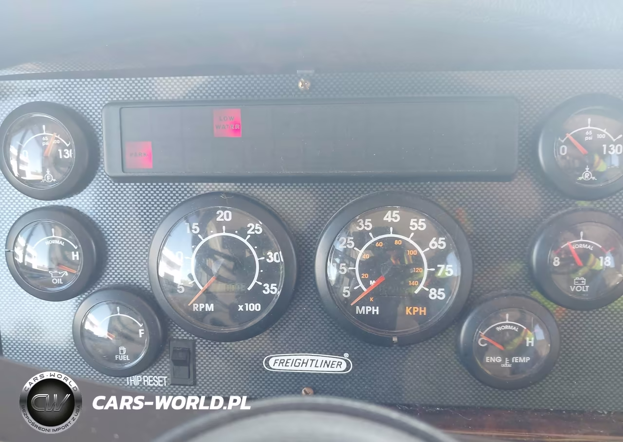 2000 Freightliner Chassis X Line Motor Home VIN:4UZ6XFBA2YCG55283 - 7