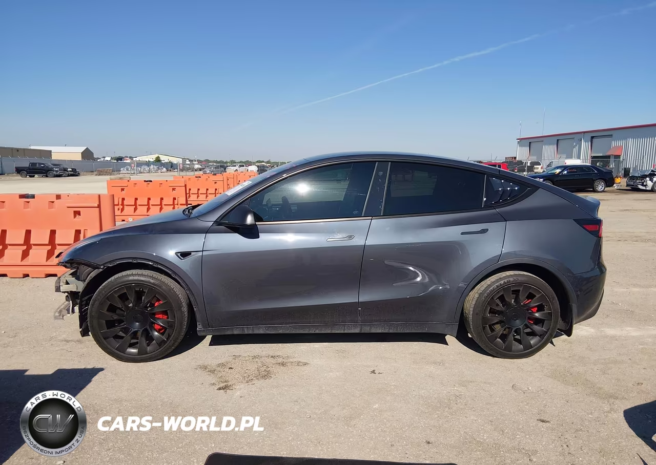 2021 Tesla Model Y Long Range Dual Motor All-Wheel Drive VIN:5YJYGDEE6MF080647 - 15