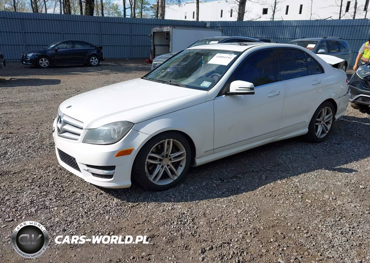 2013 Mercedes-Benz C 300 Sport 4Matic VIN:WDDGF8AB7DR247616 - 2