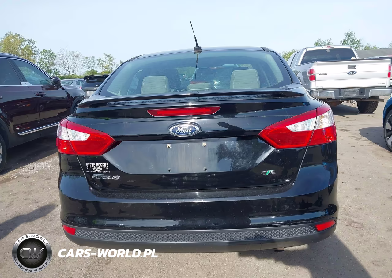 2012 Ford Focus Se VIN:1FAHP3F20CL261842 - 16