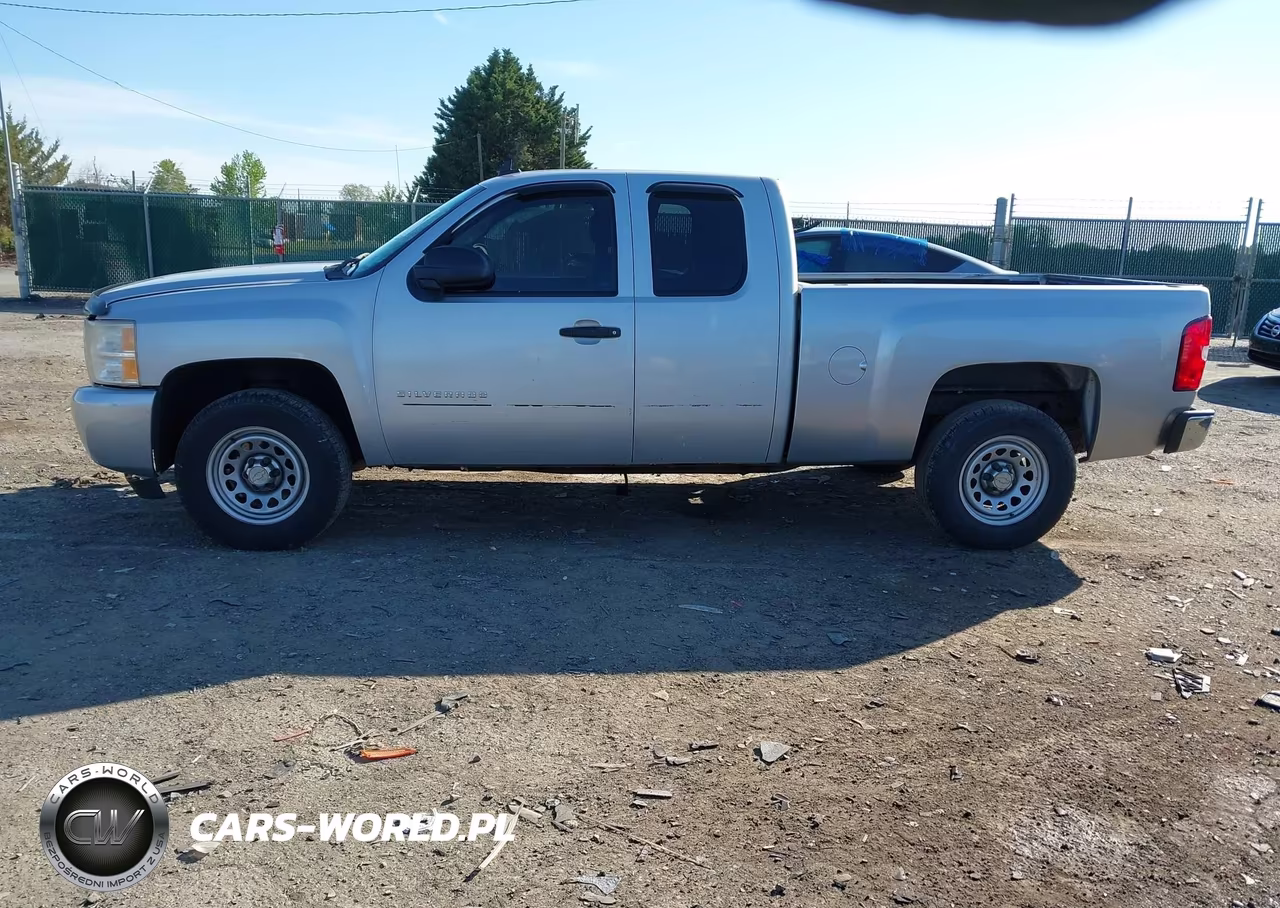 2010 Chevrolet Silverado 1500 Ls VIN:1GCSKREA0AZ205453 - 15