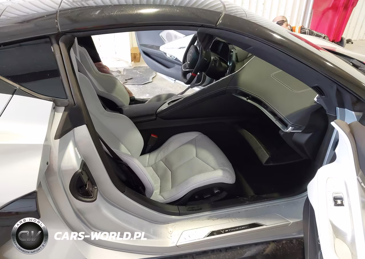 2021 Chevrolet Corvette Stingray VIN:1G1YB2D4XM5115714 - 5