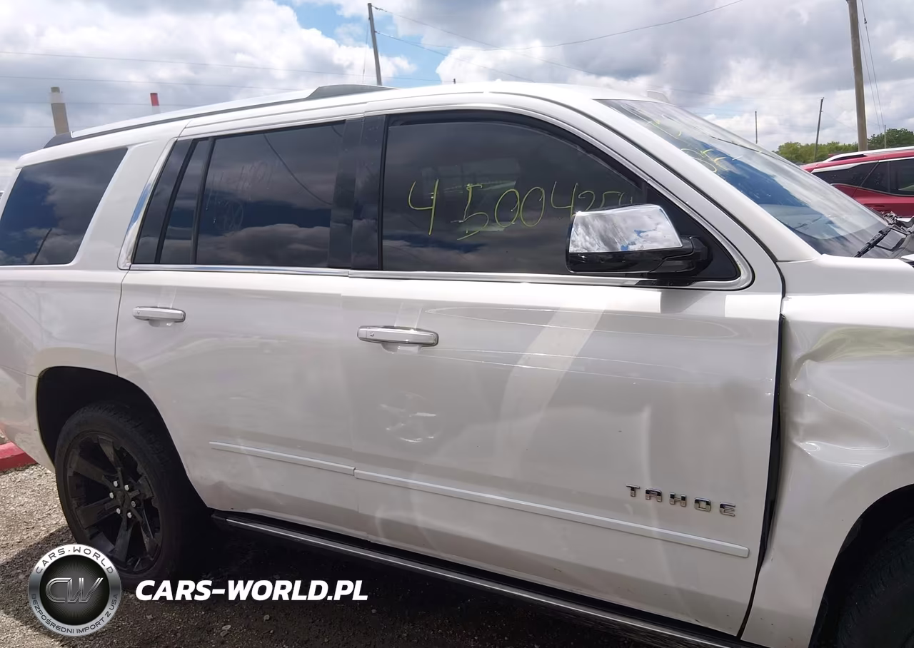 2017 Chevrolet Tahoe Premier VIN:1GNSKCKC8HR114001 - 13