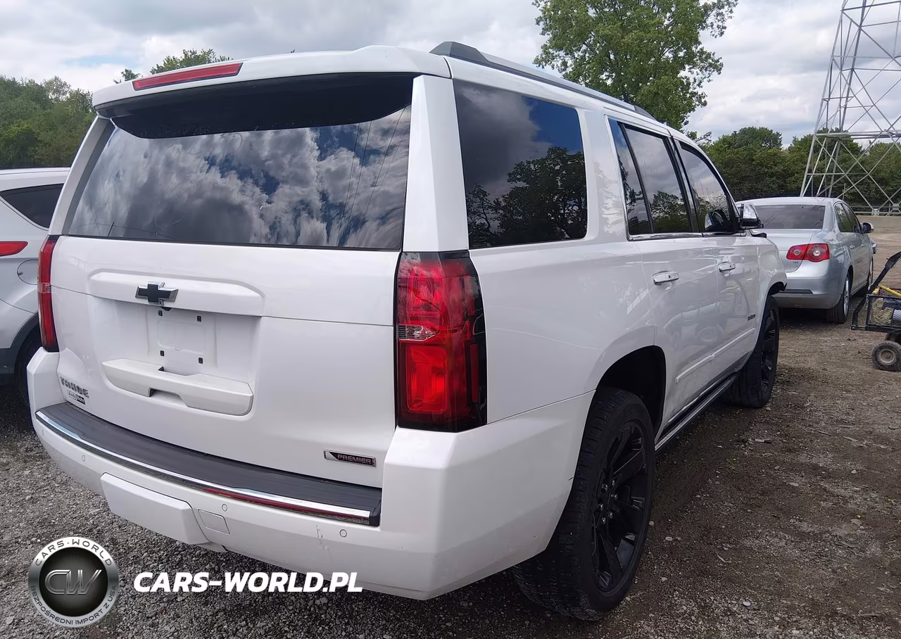 2017 Chevrolet Tahoe Premier VIN:1GNSKCKC8HR114001 - 4