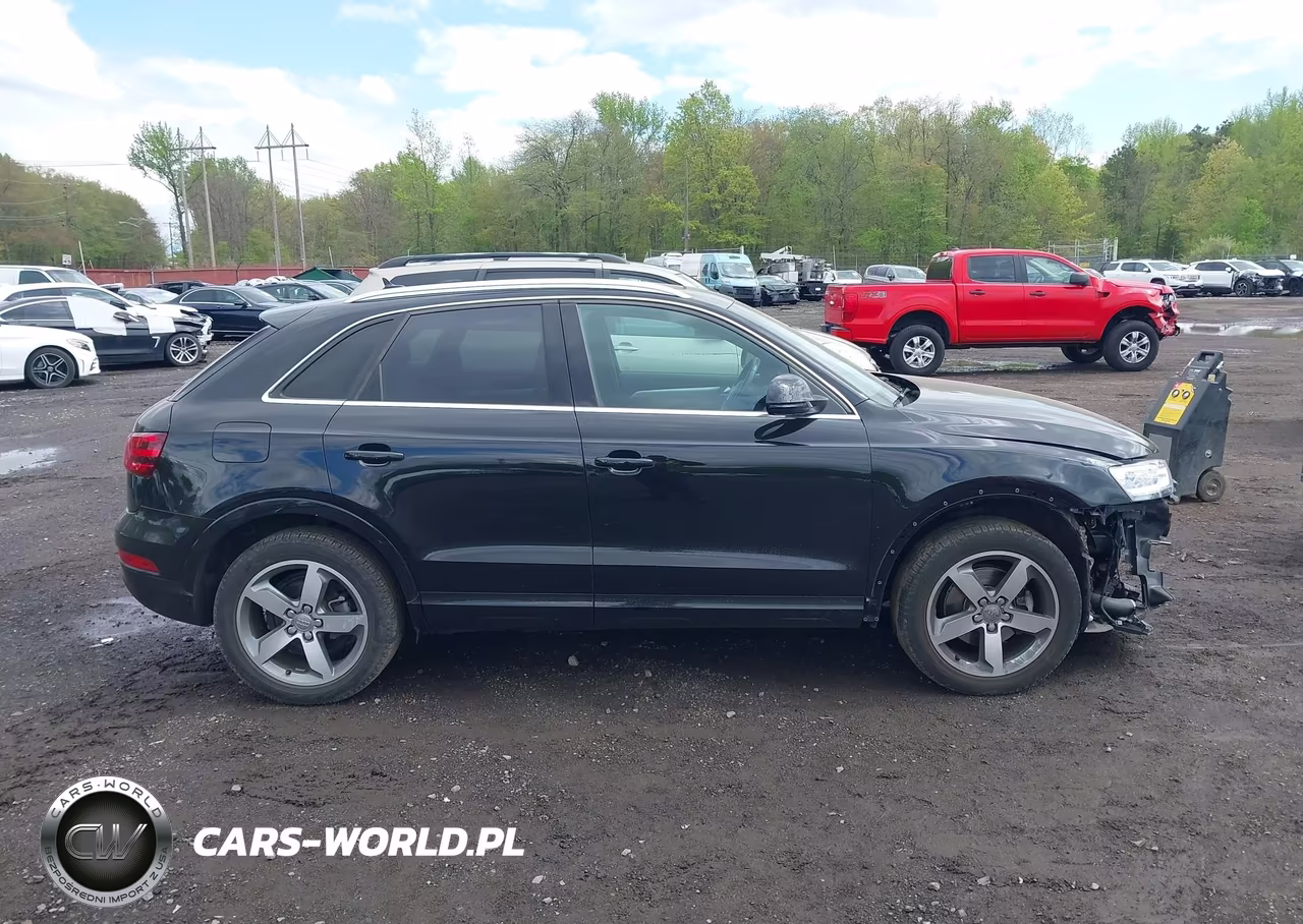 2015 Audi Q3 2.0T Premium Plus VIN:WA1EFCFS5FR009161 - 13