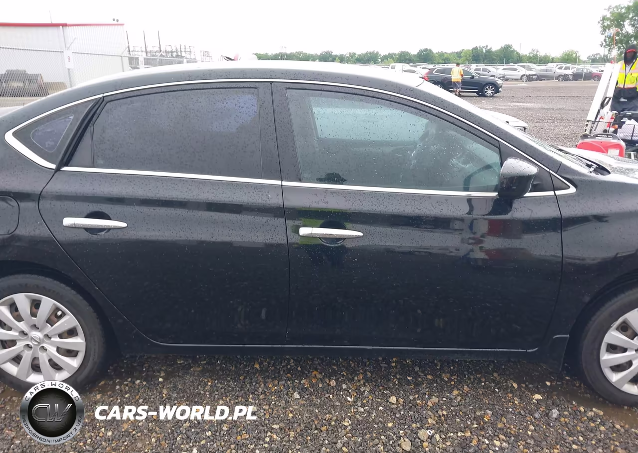 2018 Nissan Sentra S VIN:3N1AB7AP6JY340489 - 13