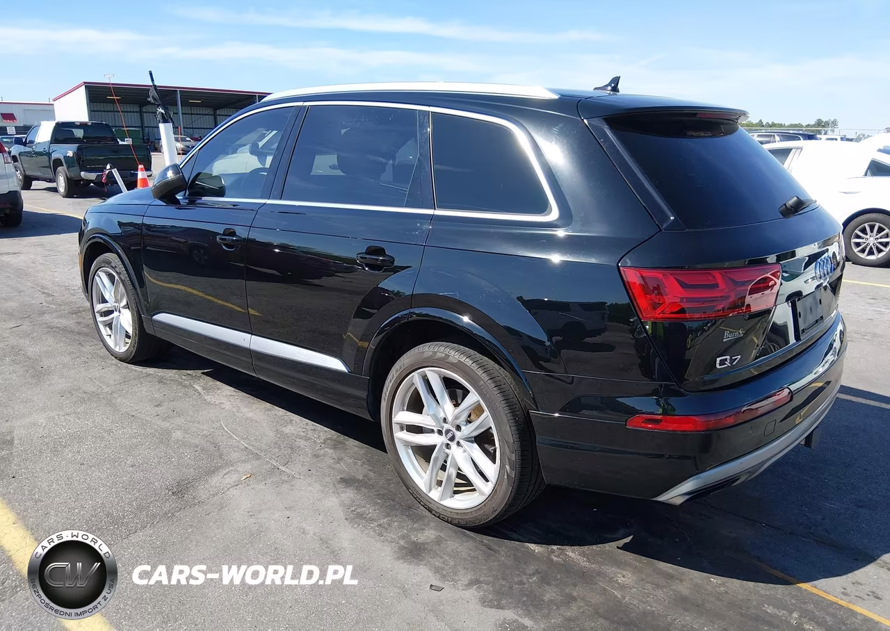 2018 Audi Q7 3.0T Premium VIN:WA1VAAF73JD053938 - 3