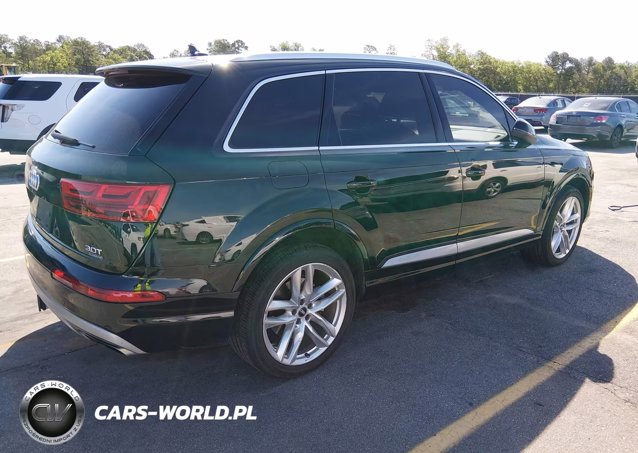 2018 Audi Q7 3.0T Premium VIN:WA1VAAF73JD053938 - 4