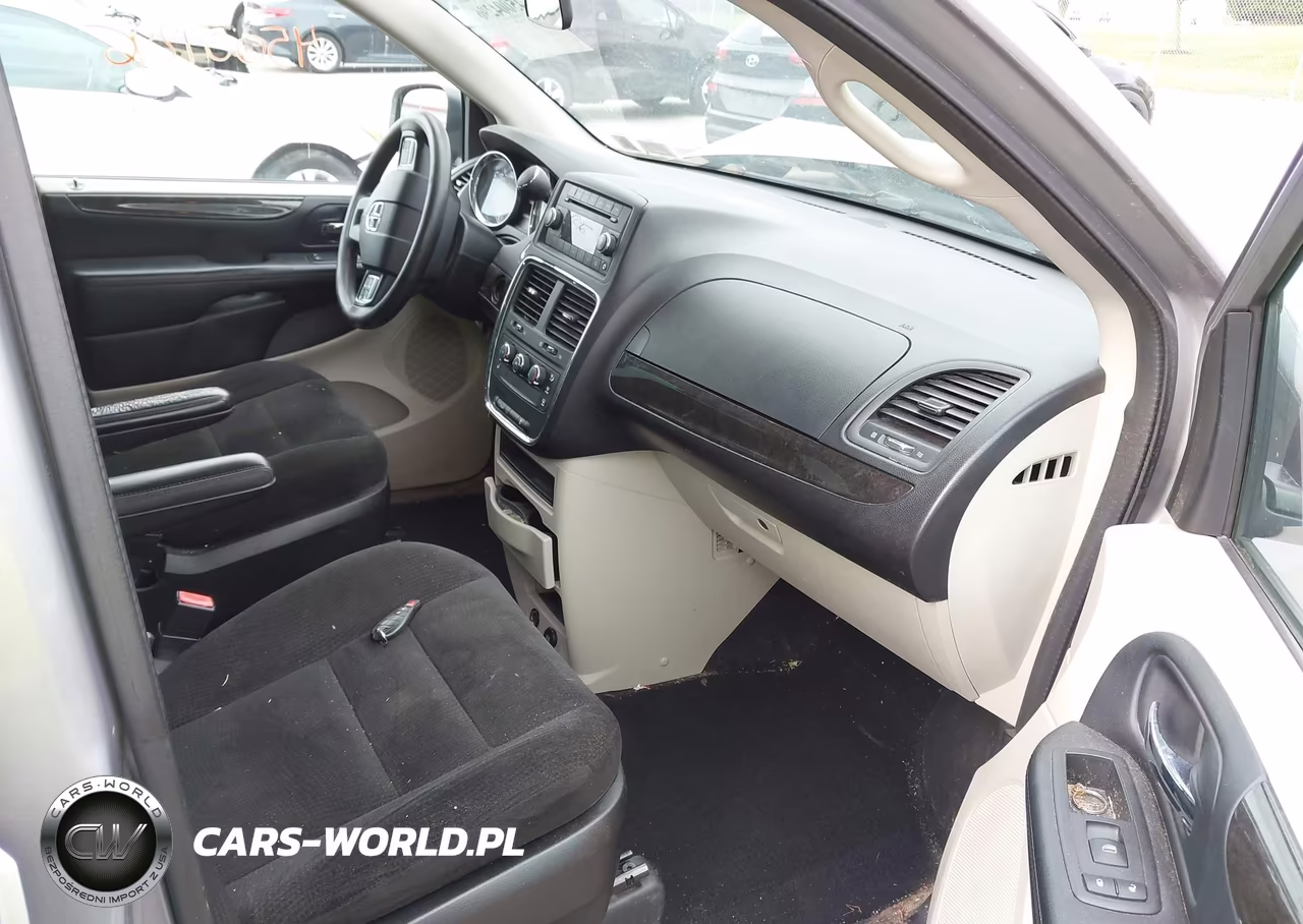 2015 Dodge Grand Caravan American Value Pkg VIN:2C4RDGBG7FR542614 - 5