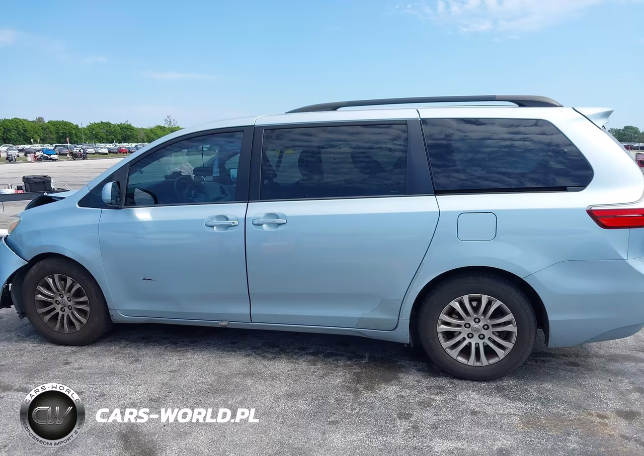 2016 Toyota Sienna Xle 8 Passenger VIN:5TDYK3DCXGS717905 - 14