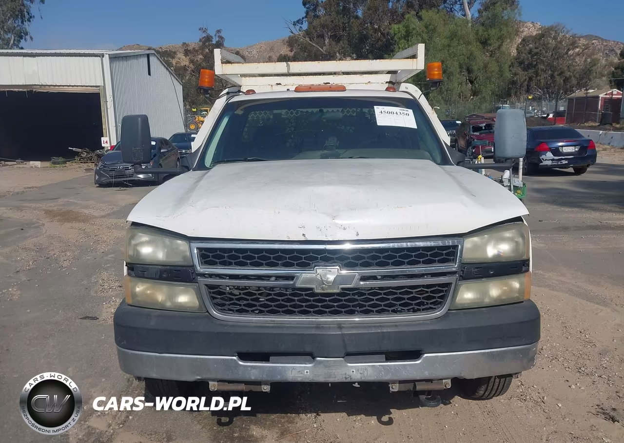 2007 Chevrolet Silverado 3500 Chassis Classic Work Truck VIN:1GBJC34U27E142538 - 12