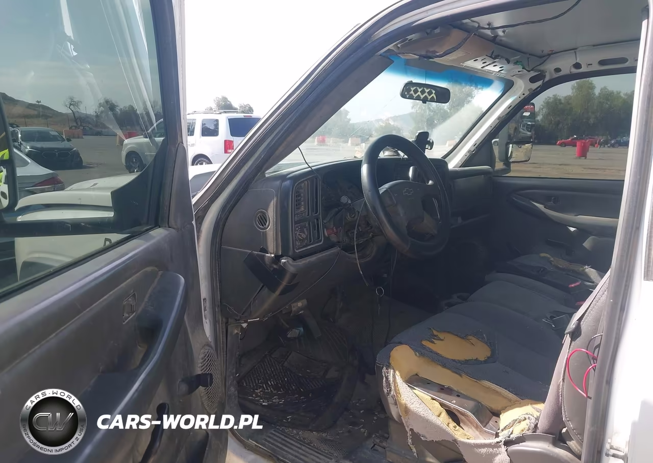 2007 Chevrolet Silverado 3500 Chassis Classic Work Truck VIN:1GBJC34U27E142538 - 7
