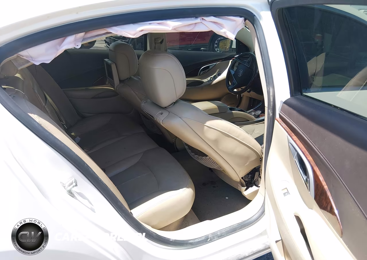 2011 Buick Lacrosse Cxs VIN:1G4GE5GD8BF213389 - 8