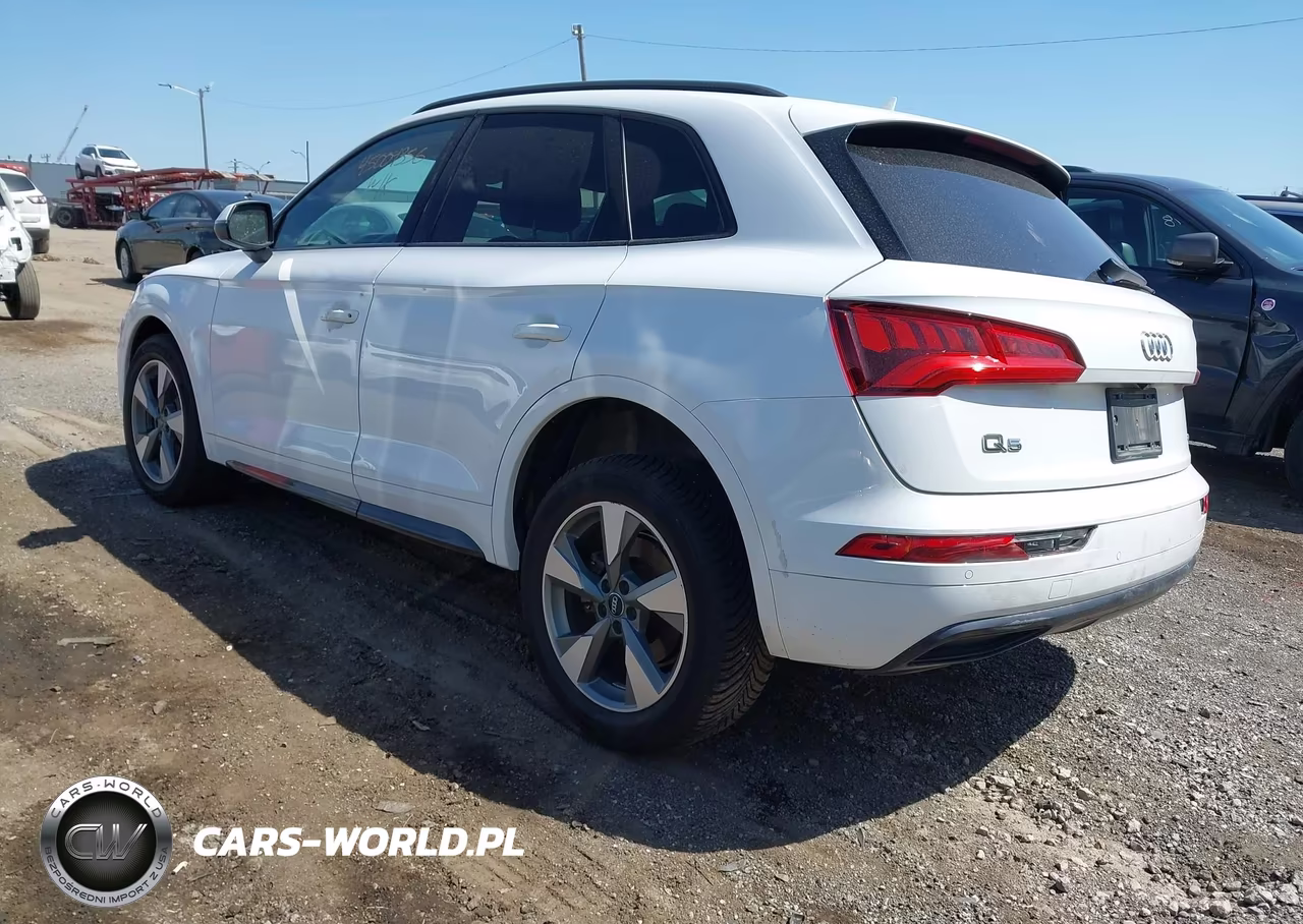 2020 Audi Q5 Premium 45 Tfsi Quattro S Tronic-Titanium Premium 45 Tfsi Quattro S Tronic VIN:WA1ANAFYXL2093105 - 3