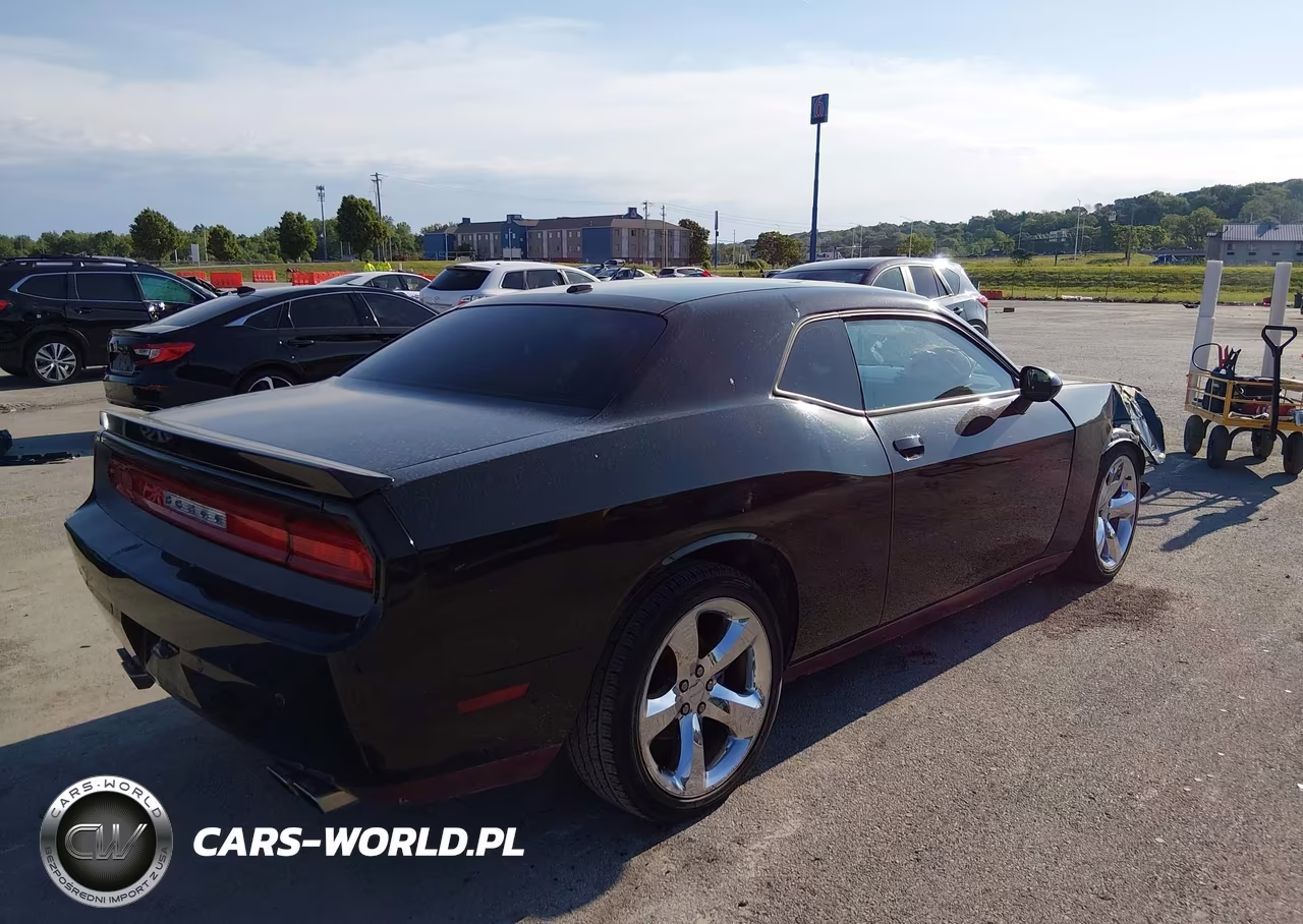 2013 Dodge Challenger R-T Plus VIN:2C3CDYBT3DH653600 - 4