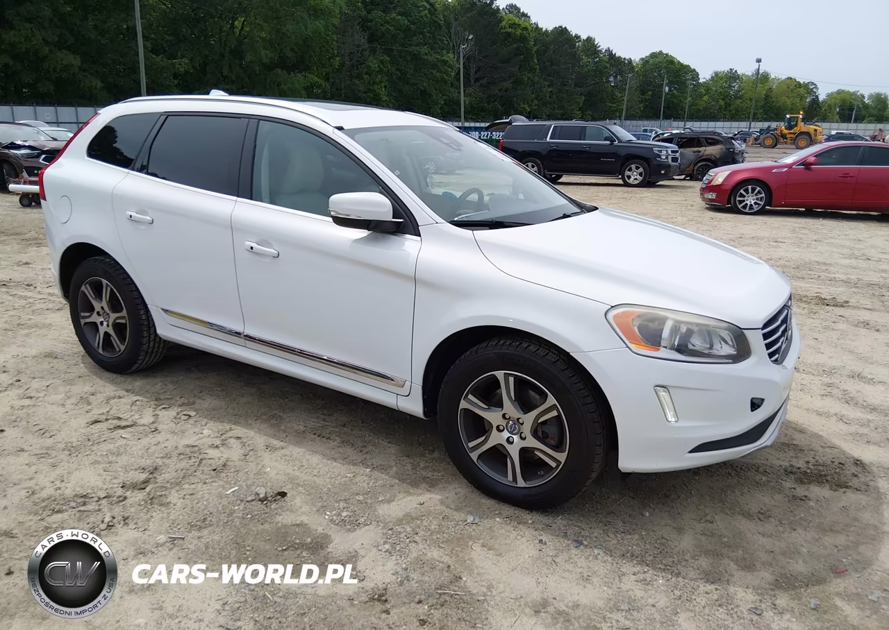 2015 Volvo Xc60 T6 – zdjęcie 1 z 17