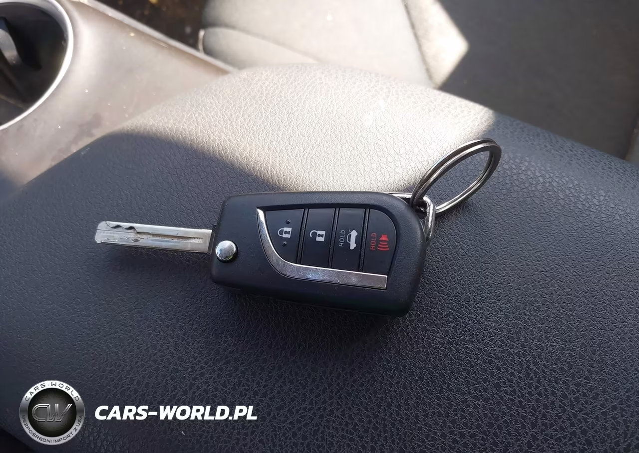 2024 Toyota Camry Le VIN:4T1C11AKXRU263615 - 11