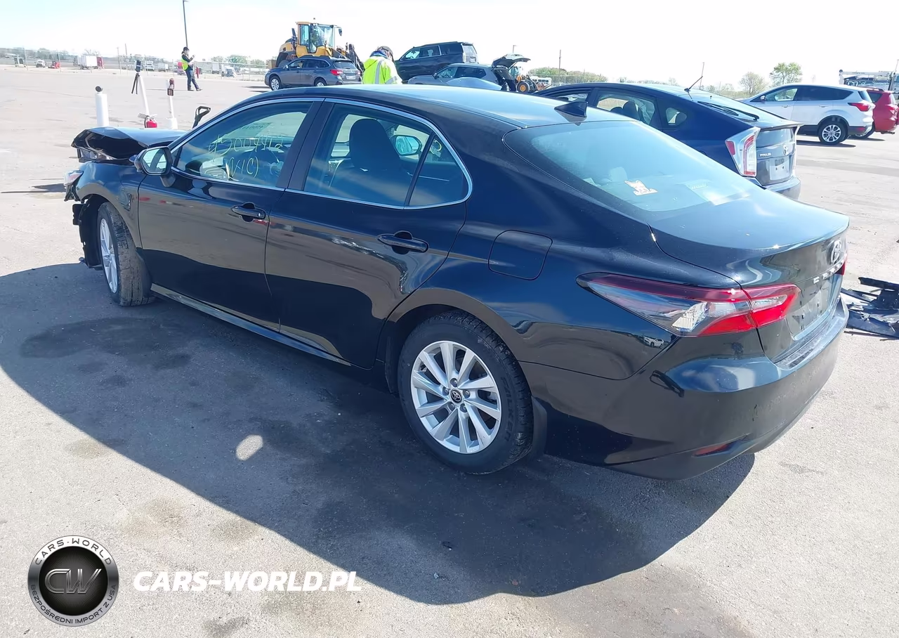 2024 Toyota Camry Le VIN:4T1C11AKXRU263615 - 3