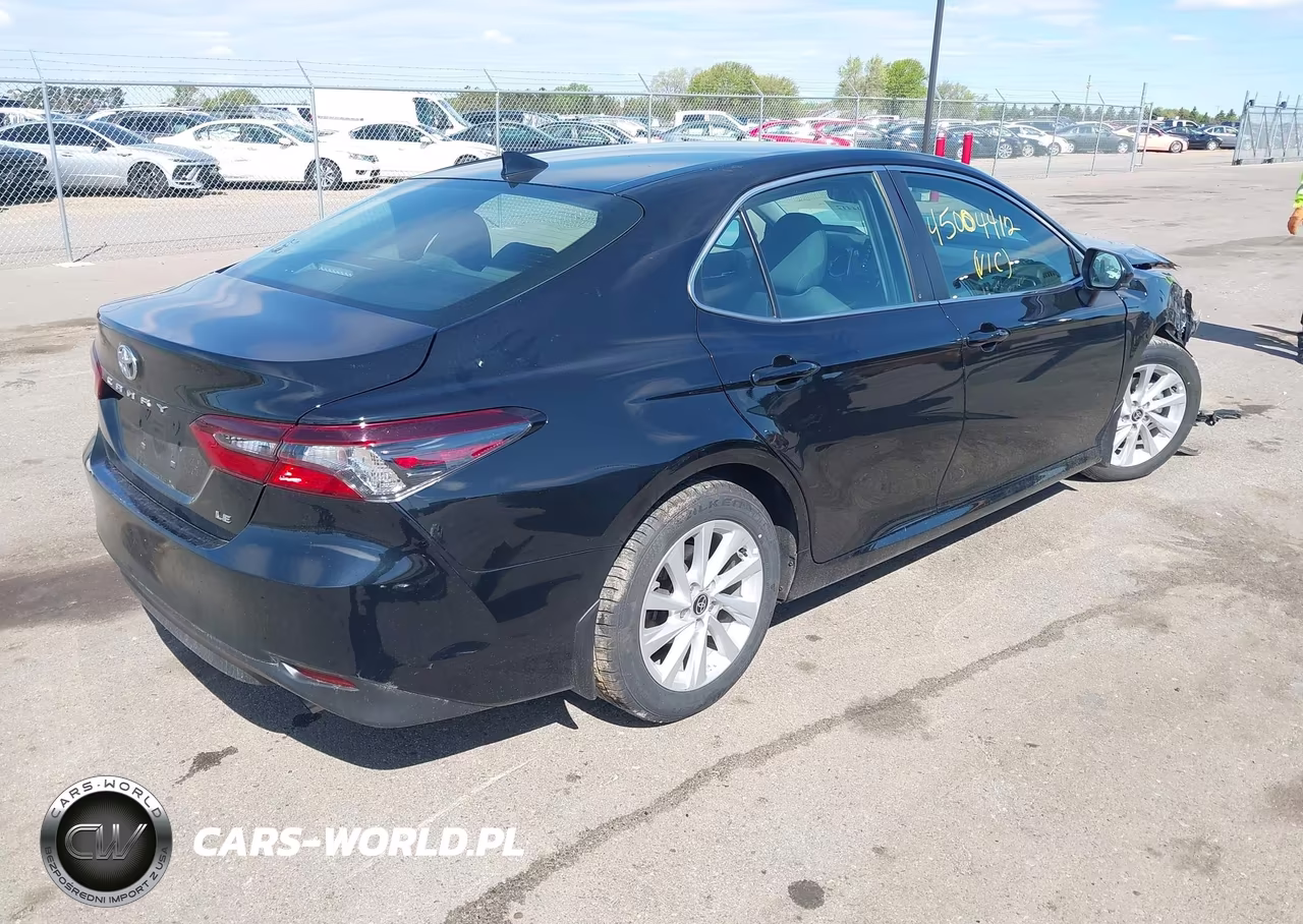 2024 Toyota Camry Le VIN:4T1C11AKXRU263615 - 4