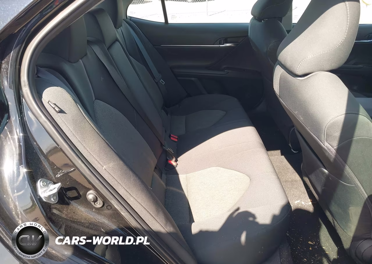 2024 Toyota Camry Le VIN:4T1C11AKXRU263615 - 8