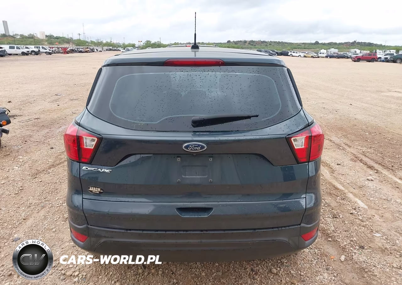 2019 Ford Escape S VIN:1FMCU0F72KUB00047 - 16