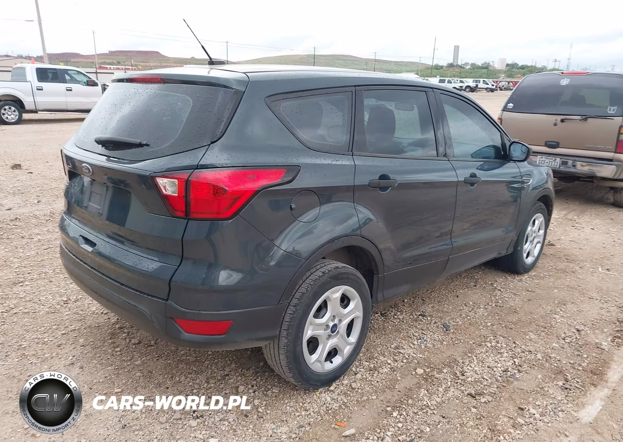 2019 Ford Escape S VIN:1FMCU0F72KUB00047 - 4