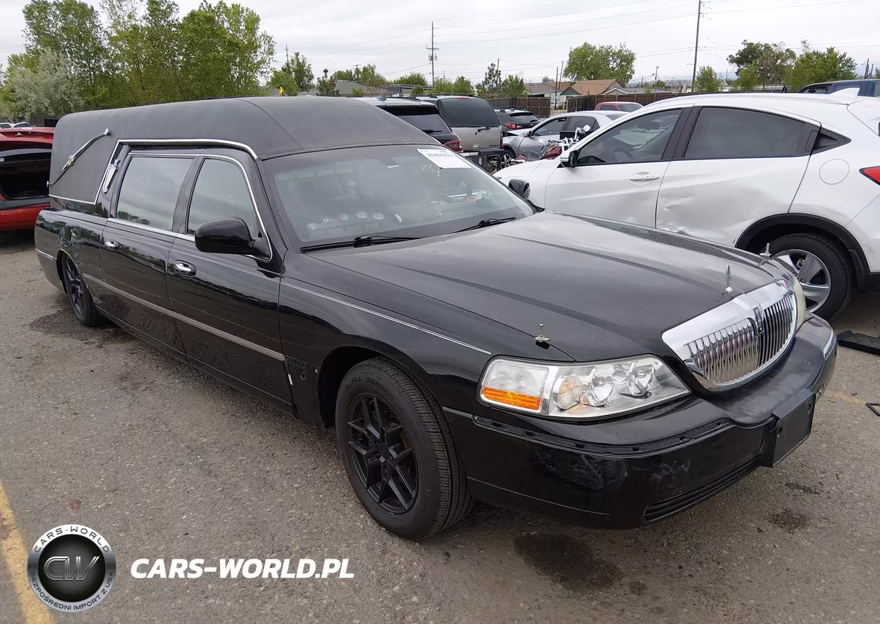 2003 Lincoln Town Car Executive