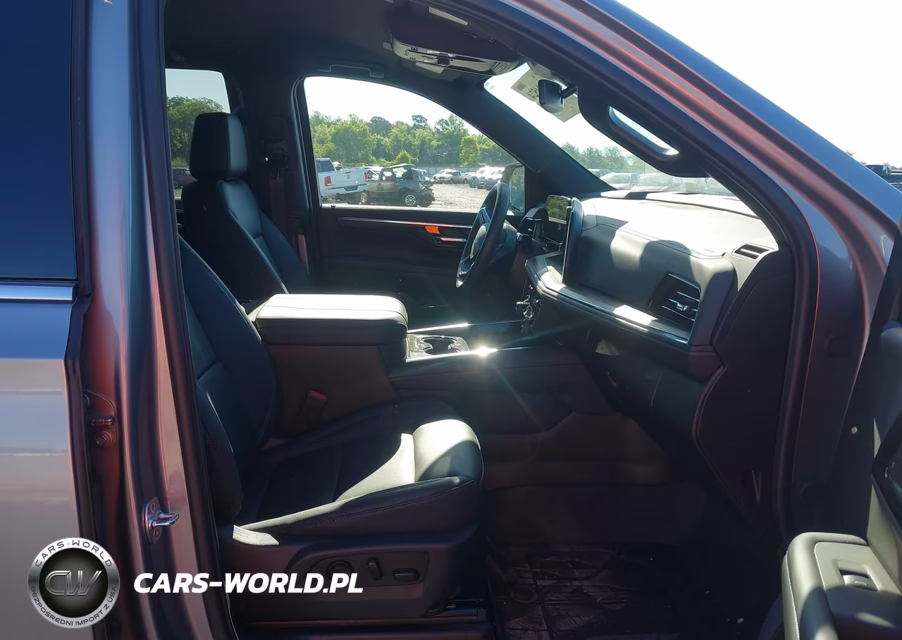 2025 Chevrolet Tahoe 2Wd Lt VIN:1GNS5NRD3SR347843 - 5