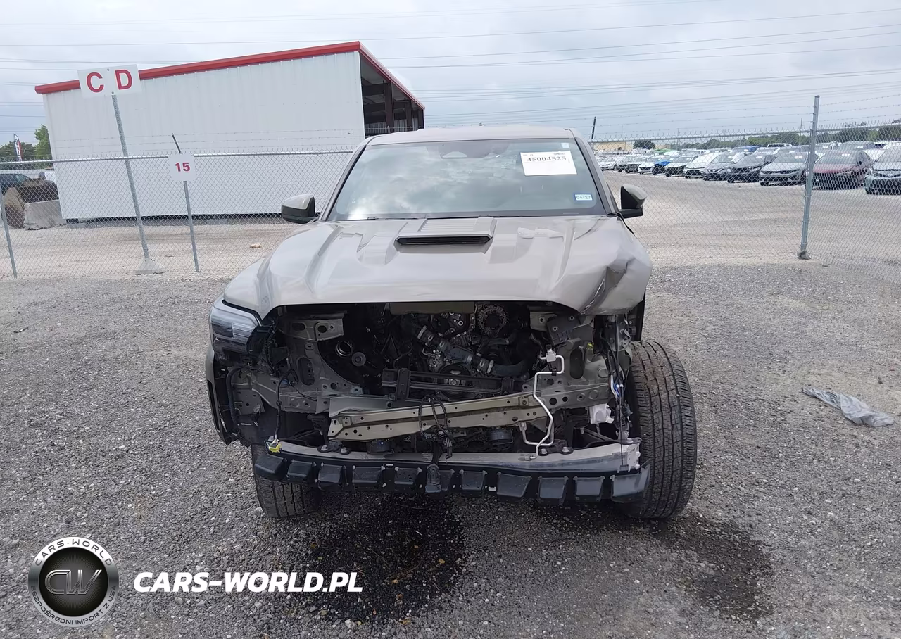 2025 Toyota Tacoma Trd Sport VIN:3TMKB5FN4SM030833 - 13