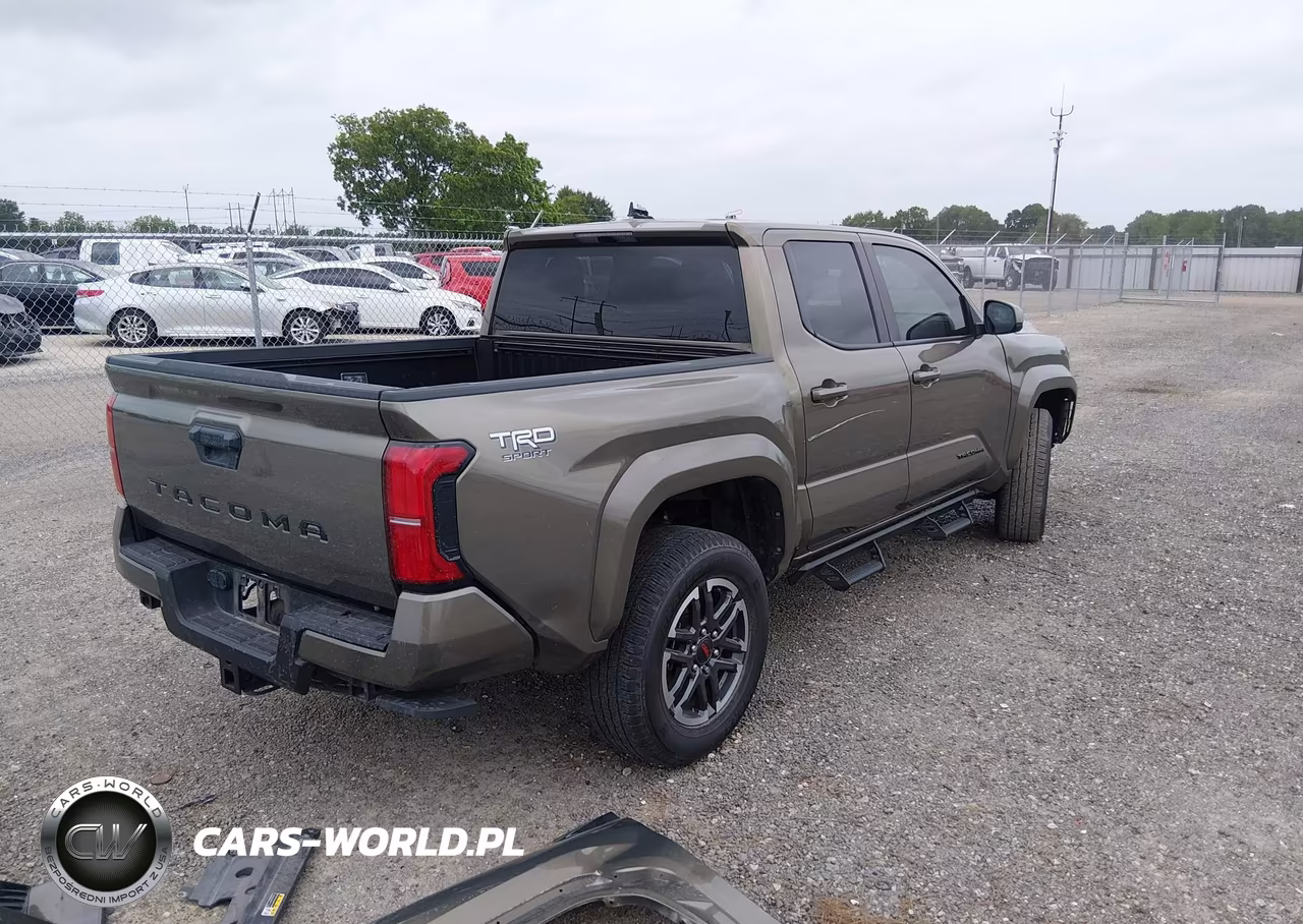 2025 Toyota Tacoma Trd Sport VIN:3TMKB5FN4SM030833 - 4